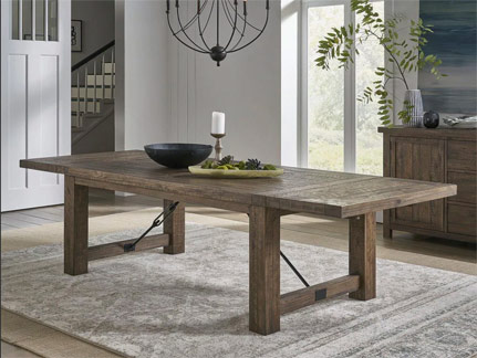 What Are the Guidelines for Buying Solid Wood Dining Tables?