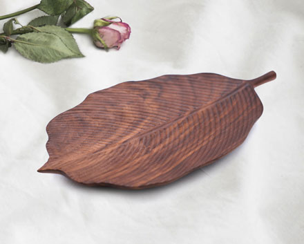 Nordic Natural Black Walnut Wooden Leaf Serving Tray Creative Japanese Wooden Tea Tray