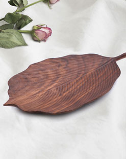 Nordic Natural Black Walnut Wooden Leaf Serving Tray Creative Japanese Wooden Tea Tray